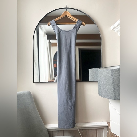 lululemon athletica Gray Midi Dress - Picture 3 of 5